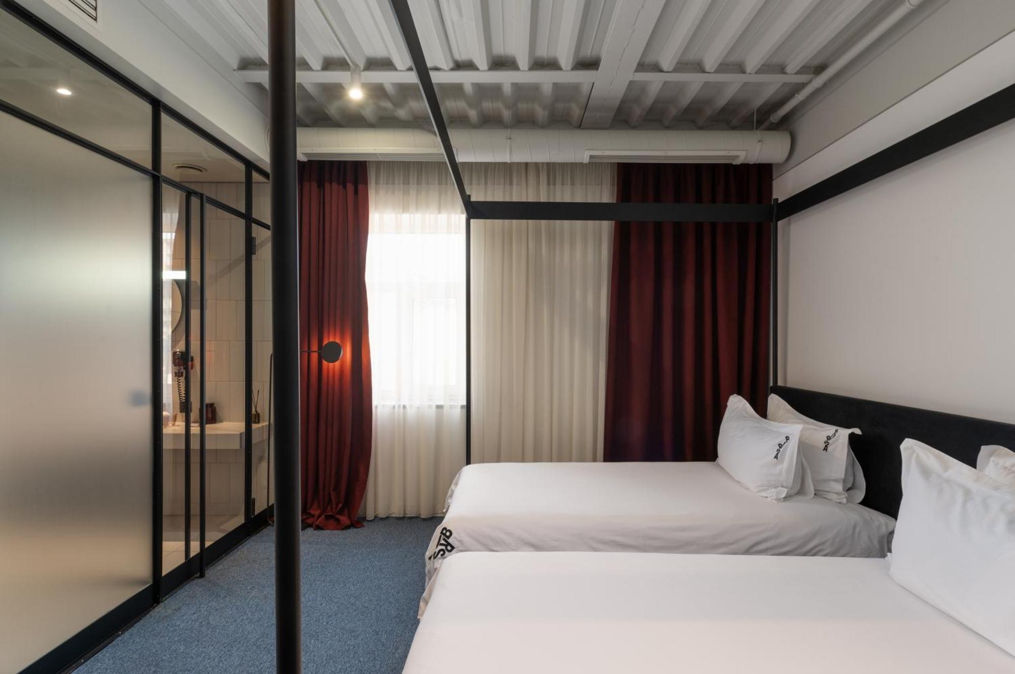 BURSA Hotel Kiev Eksteriør bilde