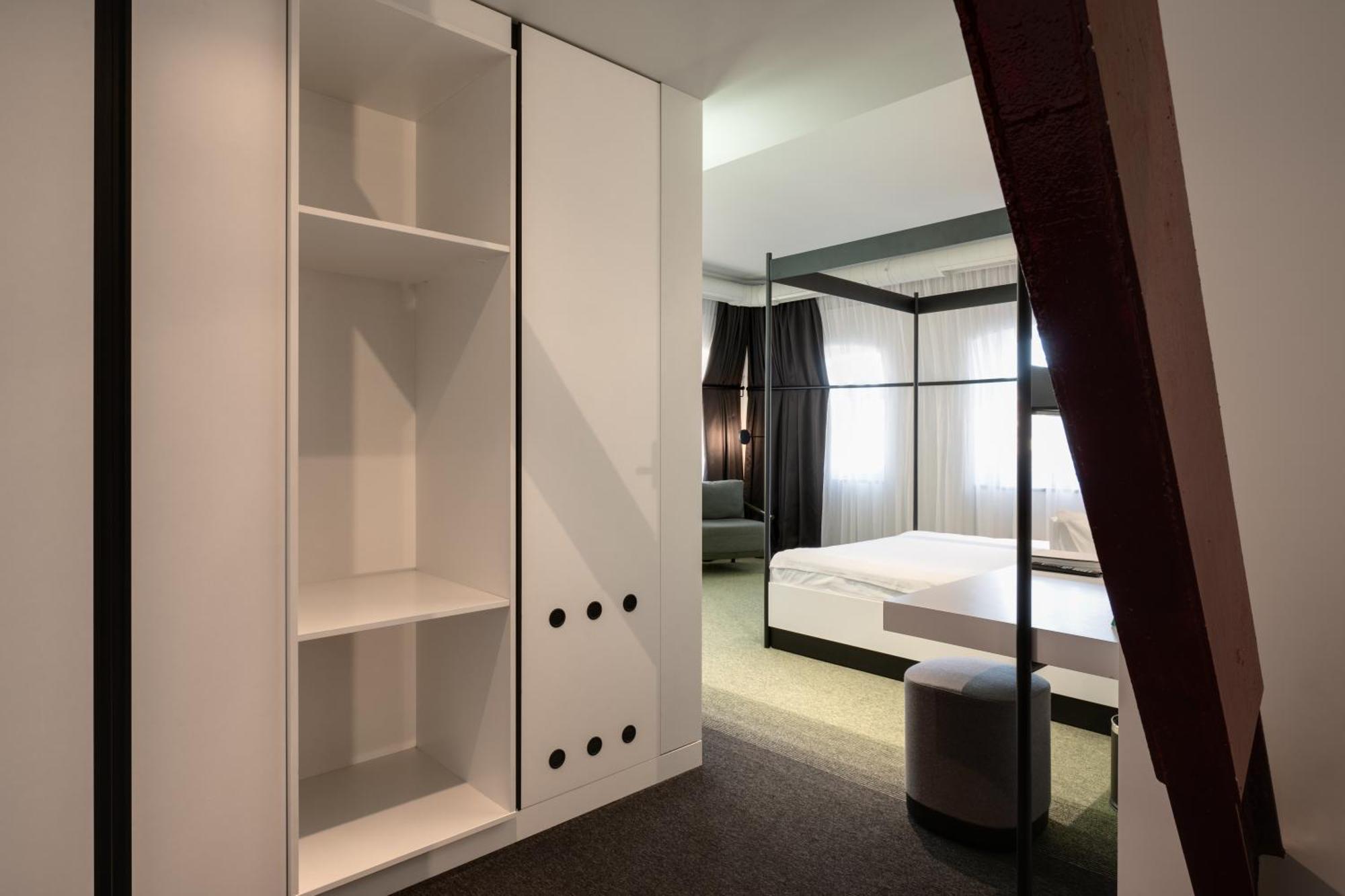 BURSA Hotel Kiev Eksteriør bilde
